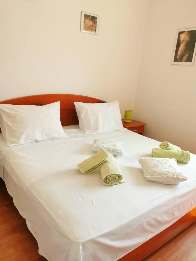 Apartment Biljana Бол Экстерьер фото